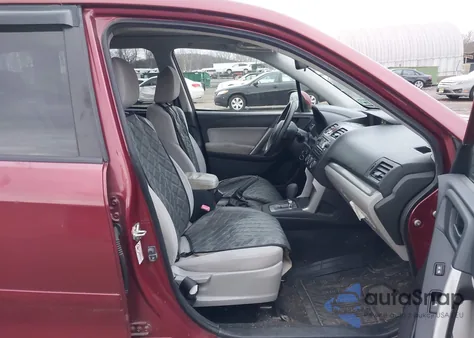 2015 Subaru Forester 2.5I Premium z USA, uszkodzony, nr VIN JF2SJADC2FH421911